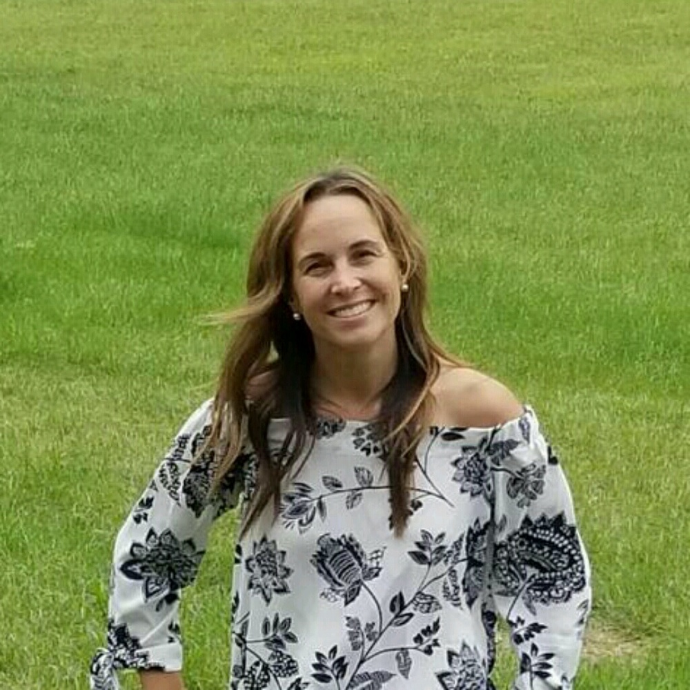 Meet your Posher, Elaine